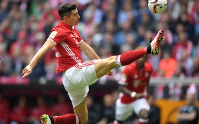 米兰电竞-伊拉克队更衣室赛前安静时刻